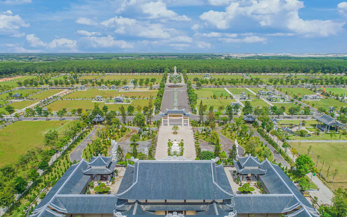 cong-vien-vinh-hang-hcm-1975-1787730392.jpg