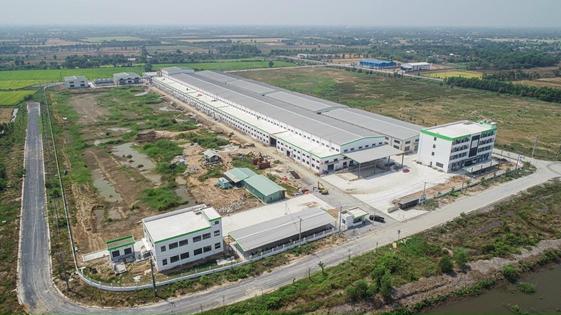 thuc-te-tran-anh-tan-phu4-1787040176.jpg