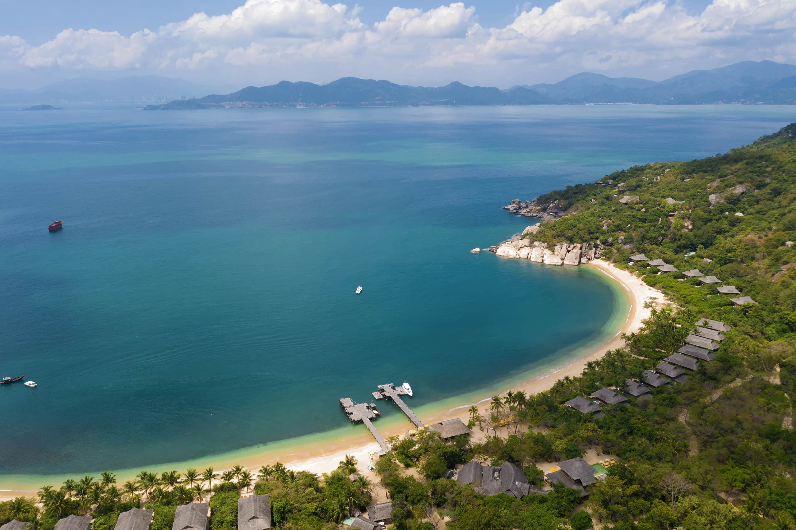 six-senses-ninh-van-bay-ivivu-1-1789542787.jpg