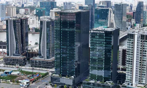 Thị trường chung cư TP.HCM "hụt hơi" trên cả thị trường sơ cấp lẫn thứ cấp